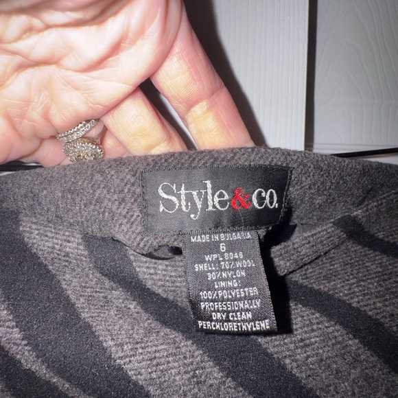 Style & Co Wool Blend Charcoal Gray Striped Skirt Size 6 - Picture 4 of 5